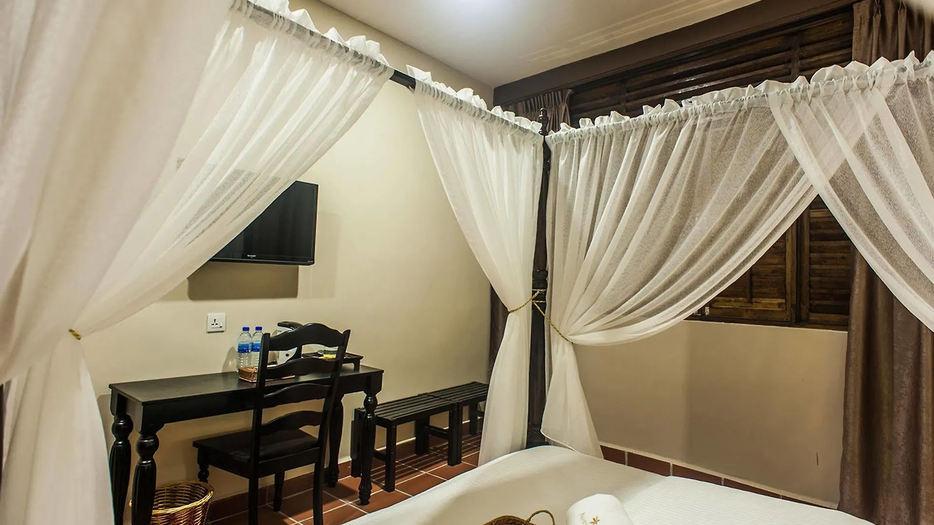 Armenian Suite Hotel George Town 2*,
