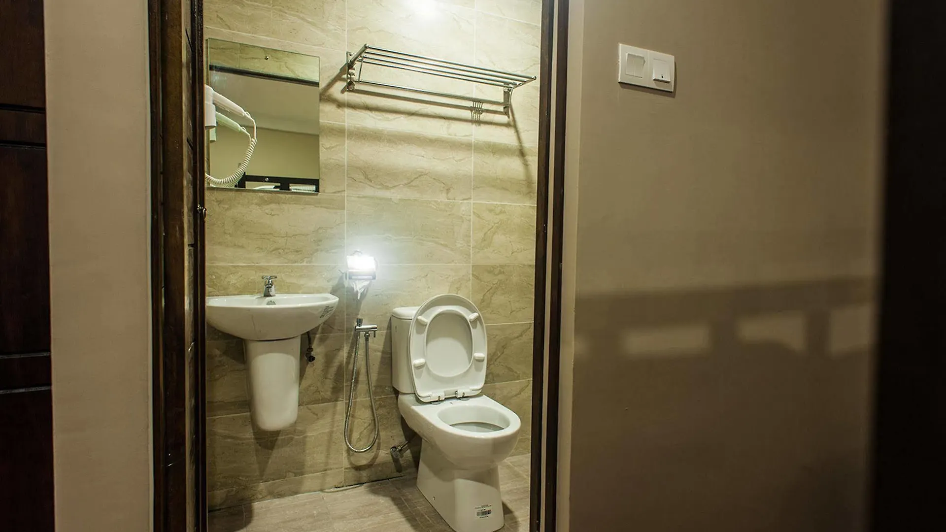 Armenian Suite Hotel George Town